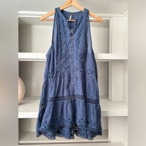 Free People Adelaide Blue Eyelet Trim Sleeveless Tunic‎ Size Small S Button Boho